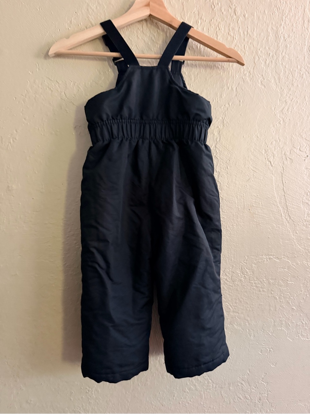 healthtex Black Kids Snow Overalls with Adjustable Straps - Picture 2 of 3